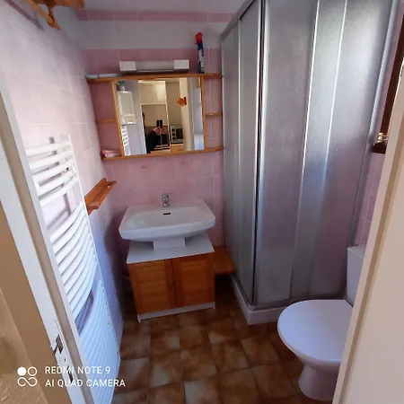 Maison A 600 M De La * 圣乔治德蒂