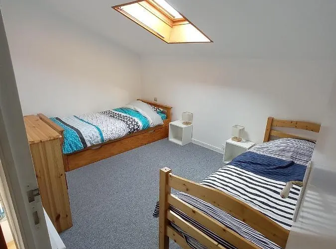 Maison A 600 M De La *